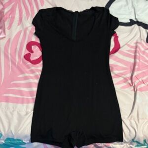 SHEIN Black Short Sleeve One-Piece Bodysuit